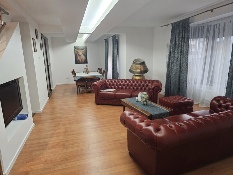 Prelungirea Ghencea, scoala Pro Ingenio duplex de lux complet de inchiriat.