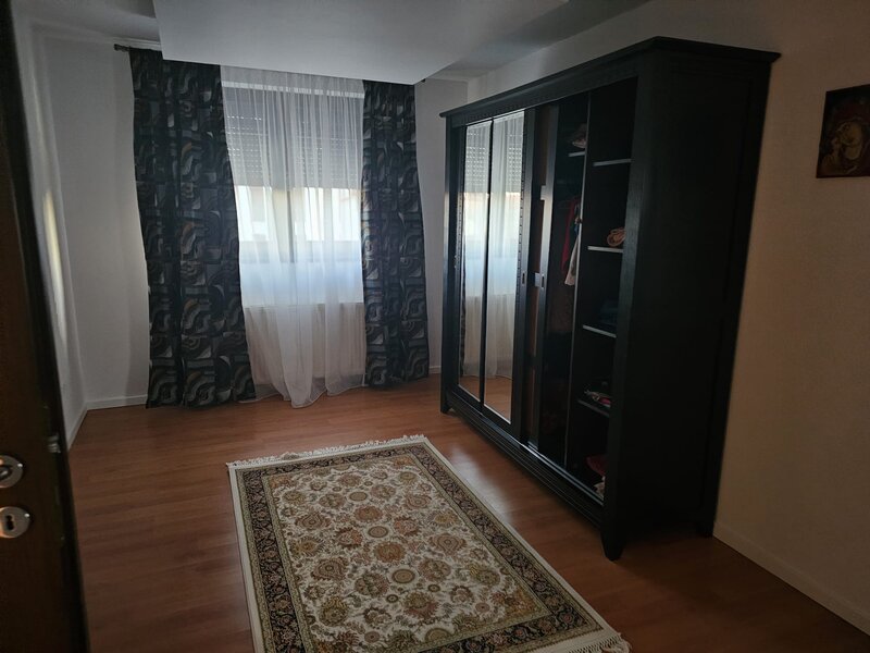 Prelungirea Ghencea, scoala Pro Ingenio duplex de lux complet de inchiriat.